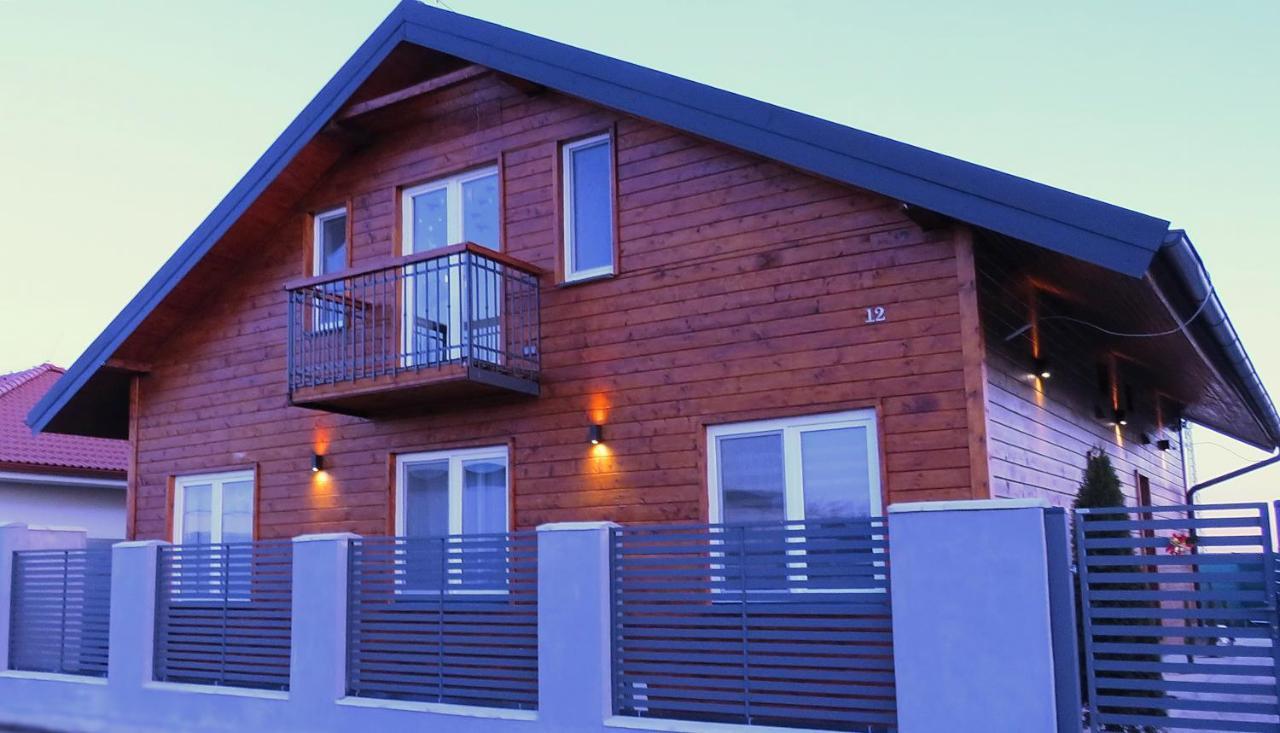 Penzion Florens, Nesvady Exterior photo